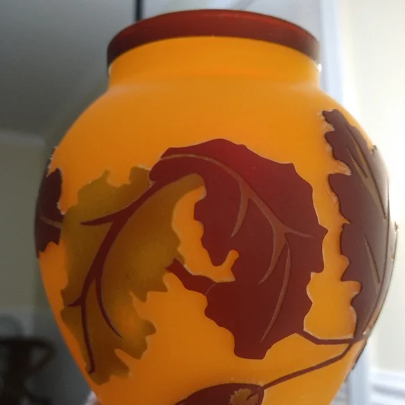 Vintage Chinese Peking Glass Vase